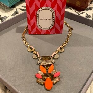 Stella & Dot Pop Geo Necklace